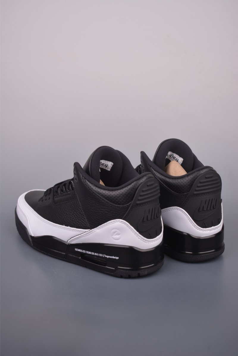 Air Jordan 3 Retro 'Black / White' view