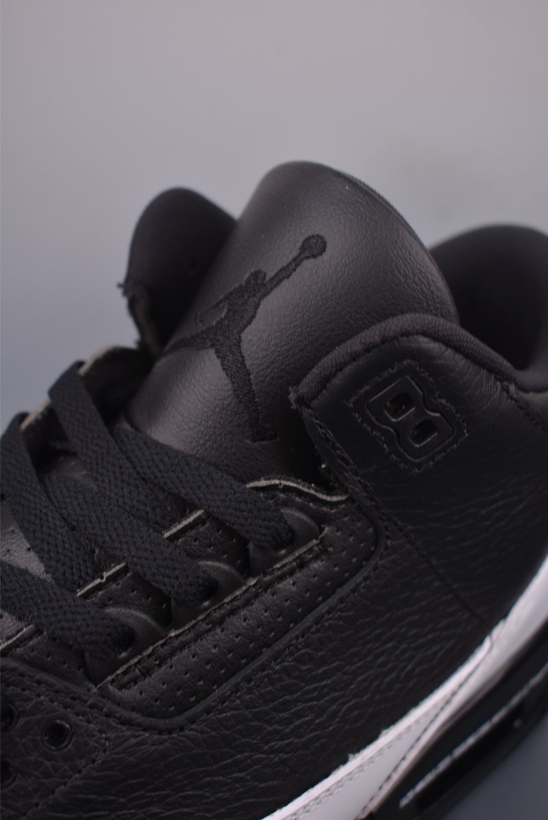 Air Jordan 3 Retro 'Black / White' view