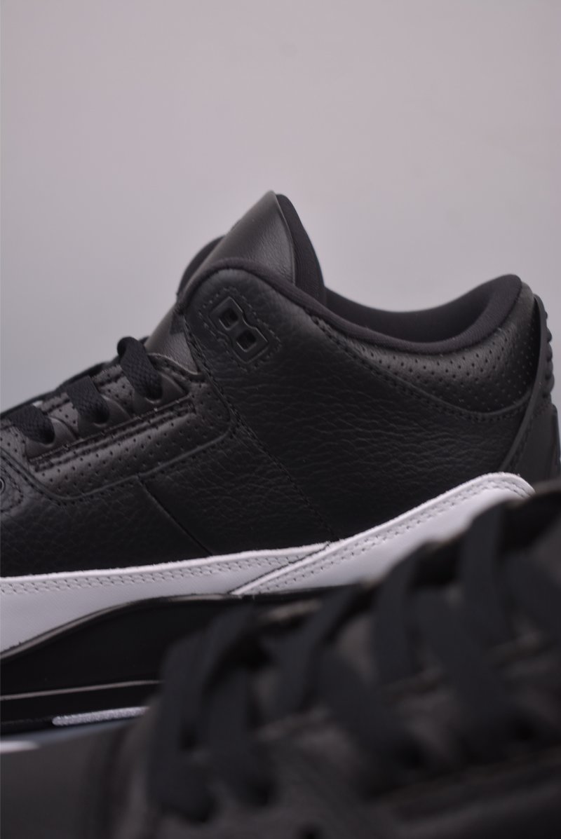 Air Jordan 3 Retro 'Black / White' view