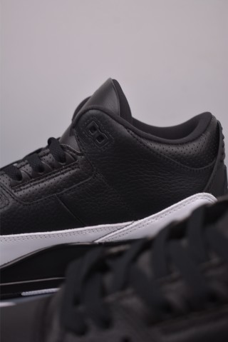 Air Jordan 3 Retro 'Black / White' view 8