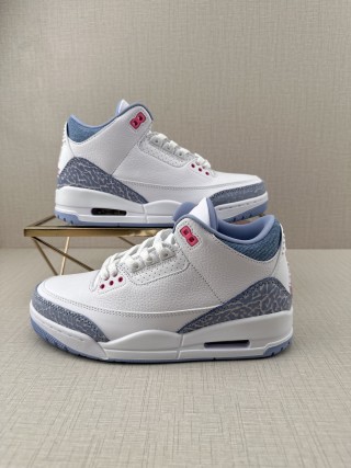 Air Jordan 3 Retro 'White' view 4
