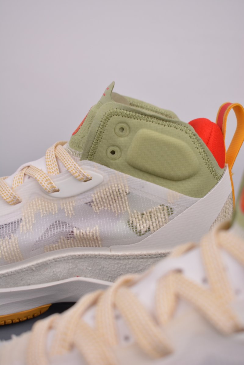 Air Jordan XXXVII PF view