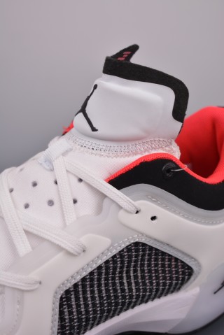 Air Jordan XXXVII PF view 16