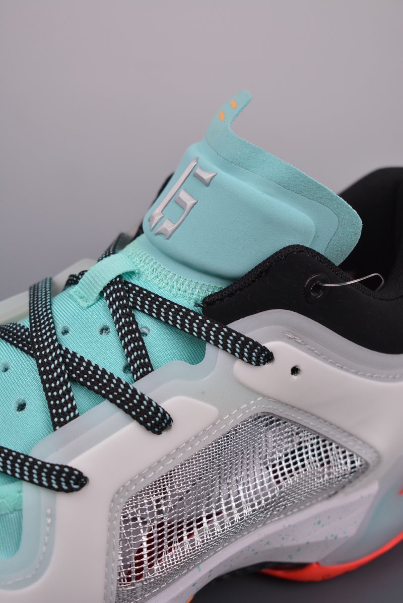 Air Jordan 37 PF view