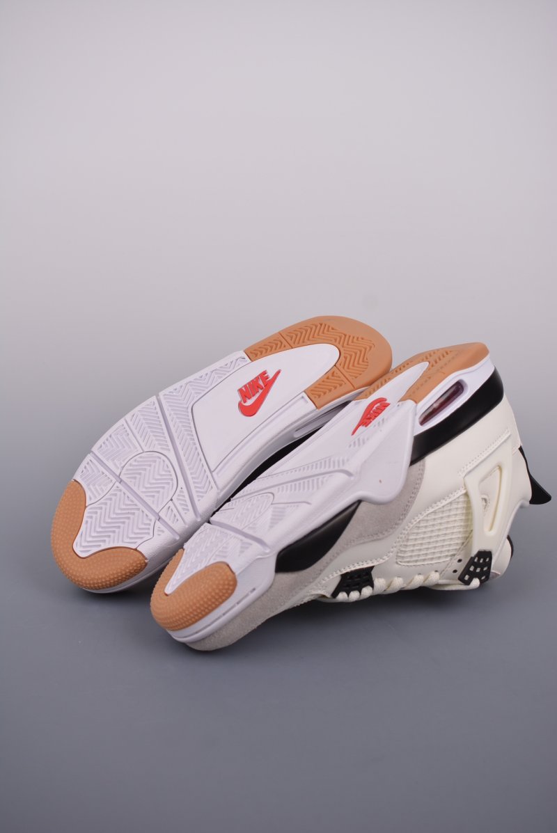 Air Jordan 4 view