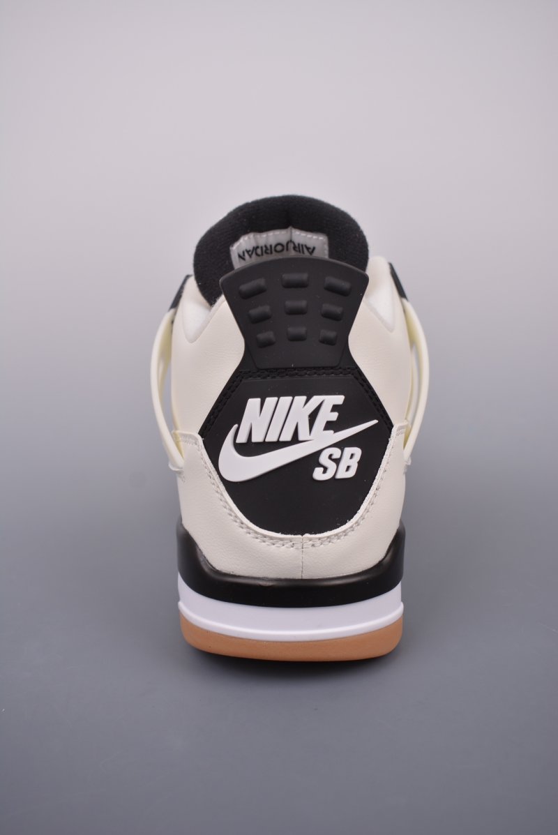 Air Jordan 4 view
