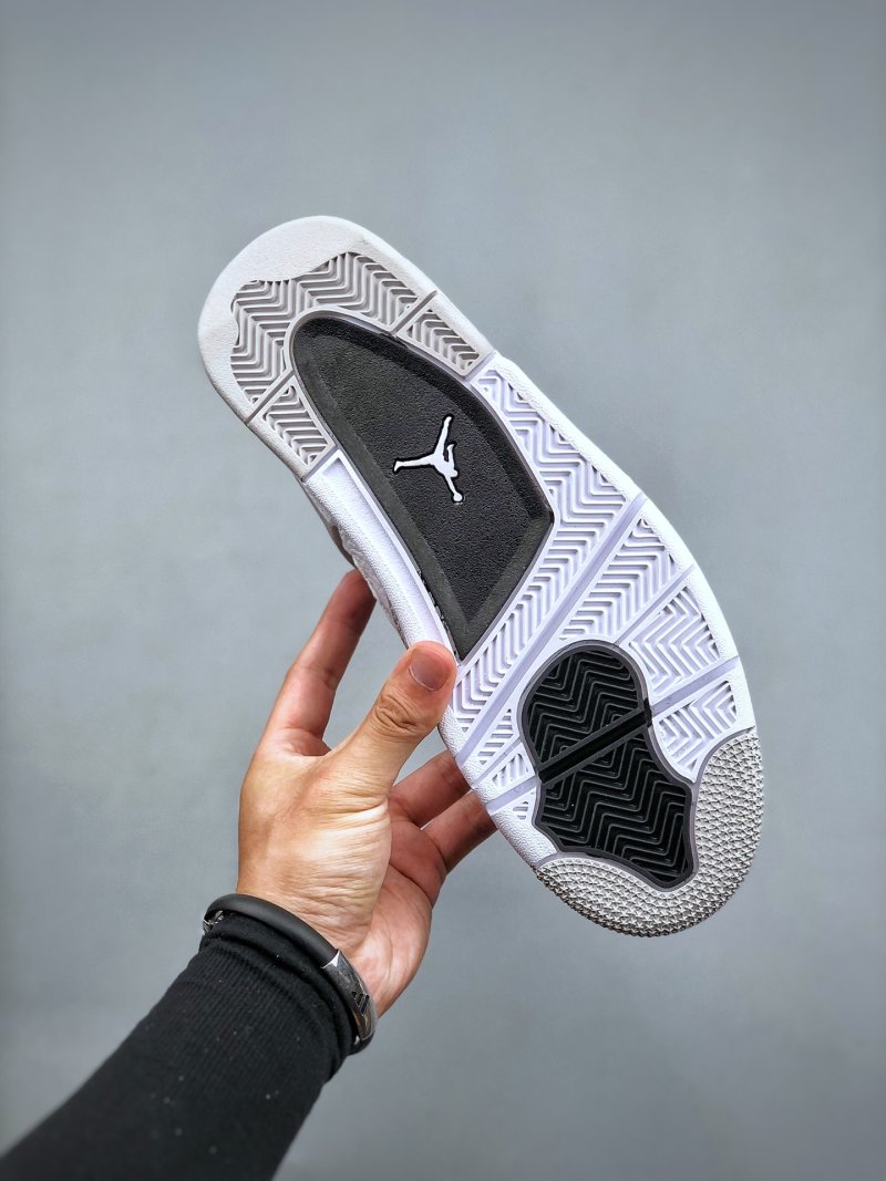 Air Jordan 4 'Military Black' view