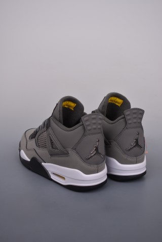 Air Jordan 4 Retro view 2