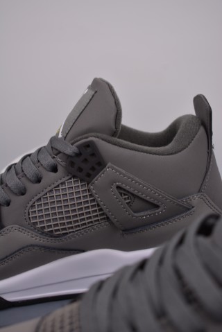 Air Jordan 4 Retro view 8