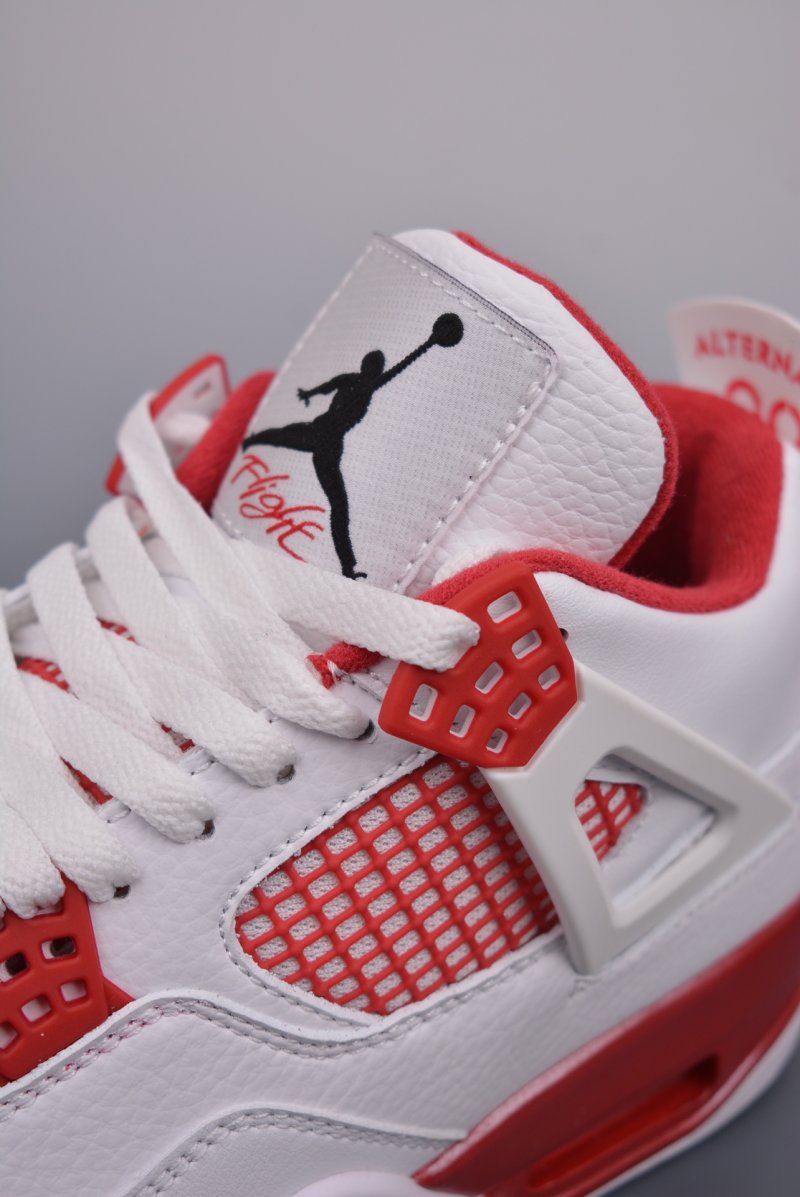 Air Jordan 4 Retro 'White / Red' view