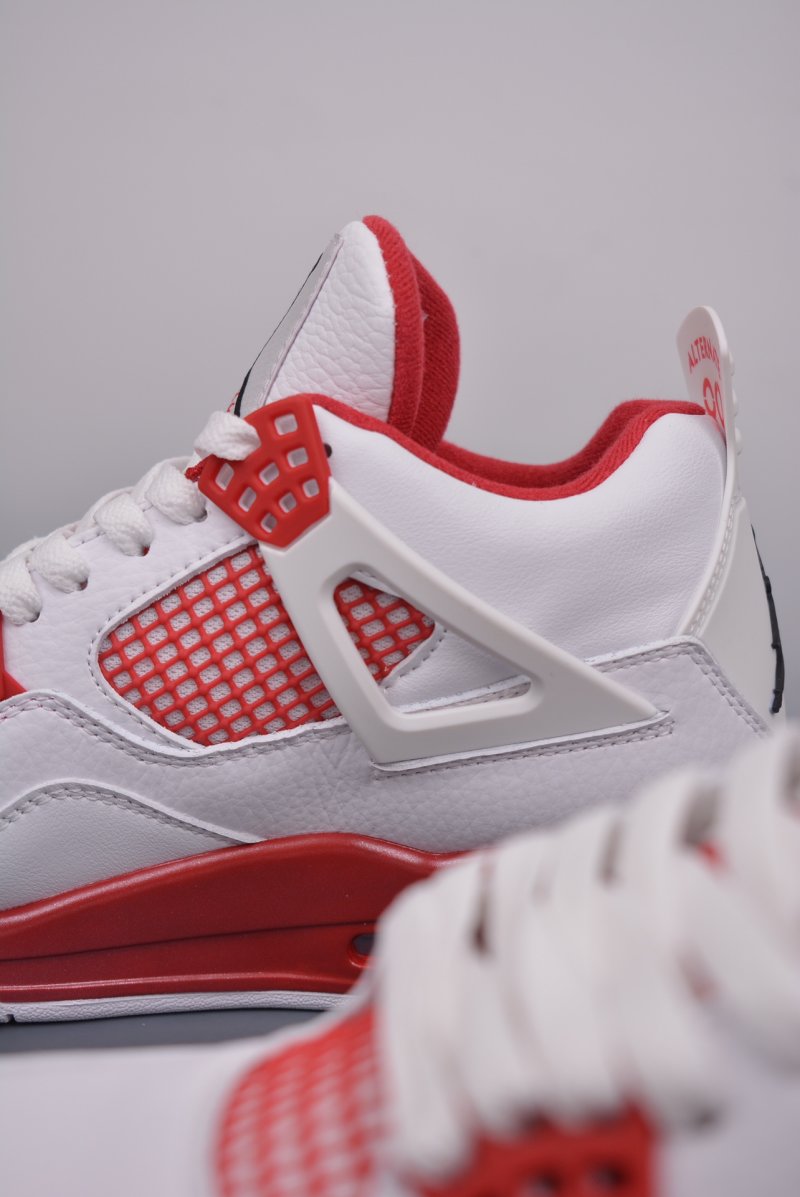 Air Jordan 4 Retro 'White / Red' view