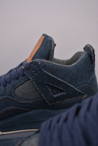 Air Jordan 4 Retro view 8