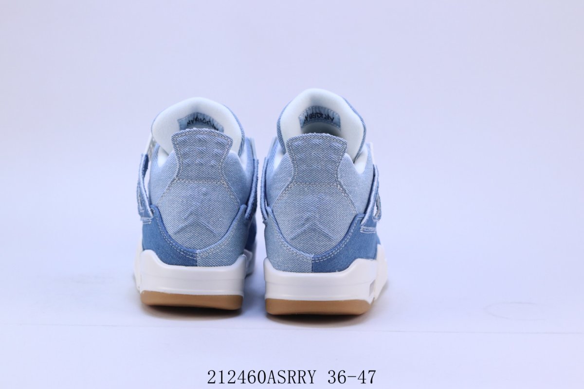 Air Jordan 4 Retro view