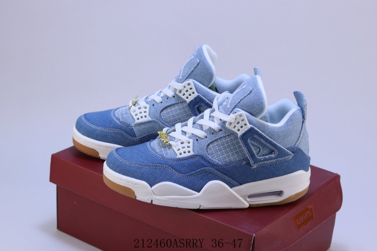 Air Jordan 4 Retro view