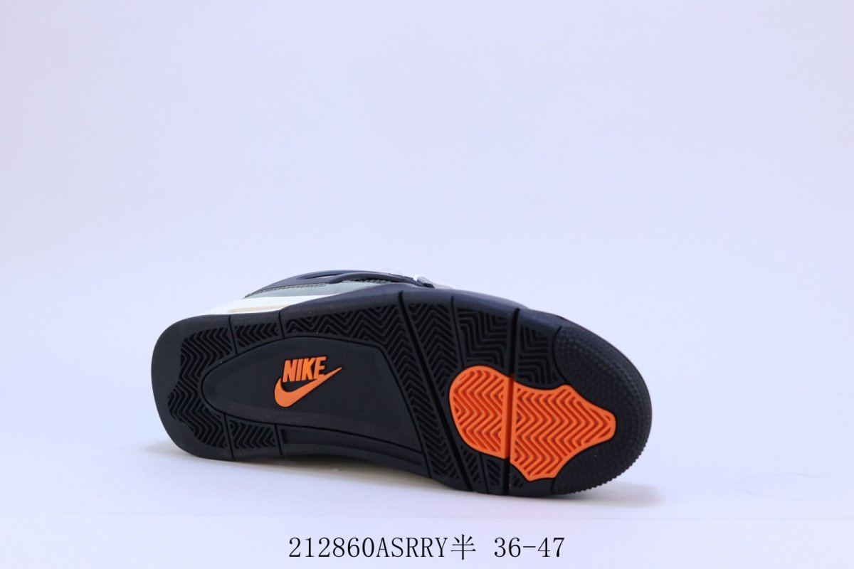Air Jordan 4 Retro view