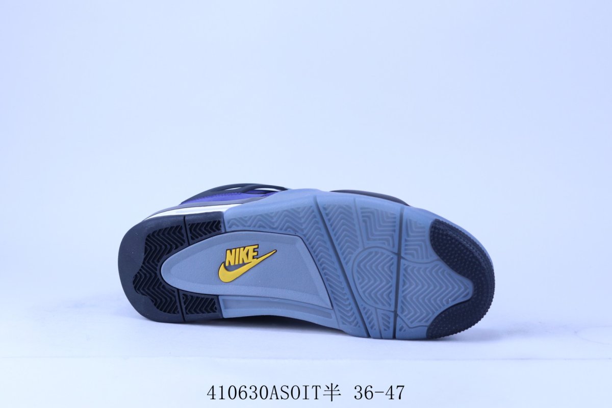 Air Jordan 4 Retro view