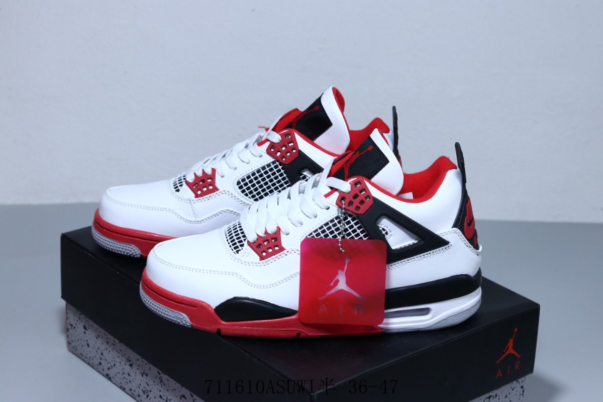 Air Jordan 4 Retro view
