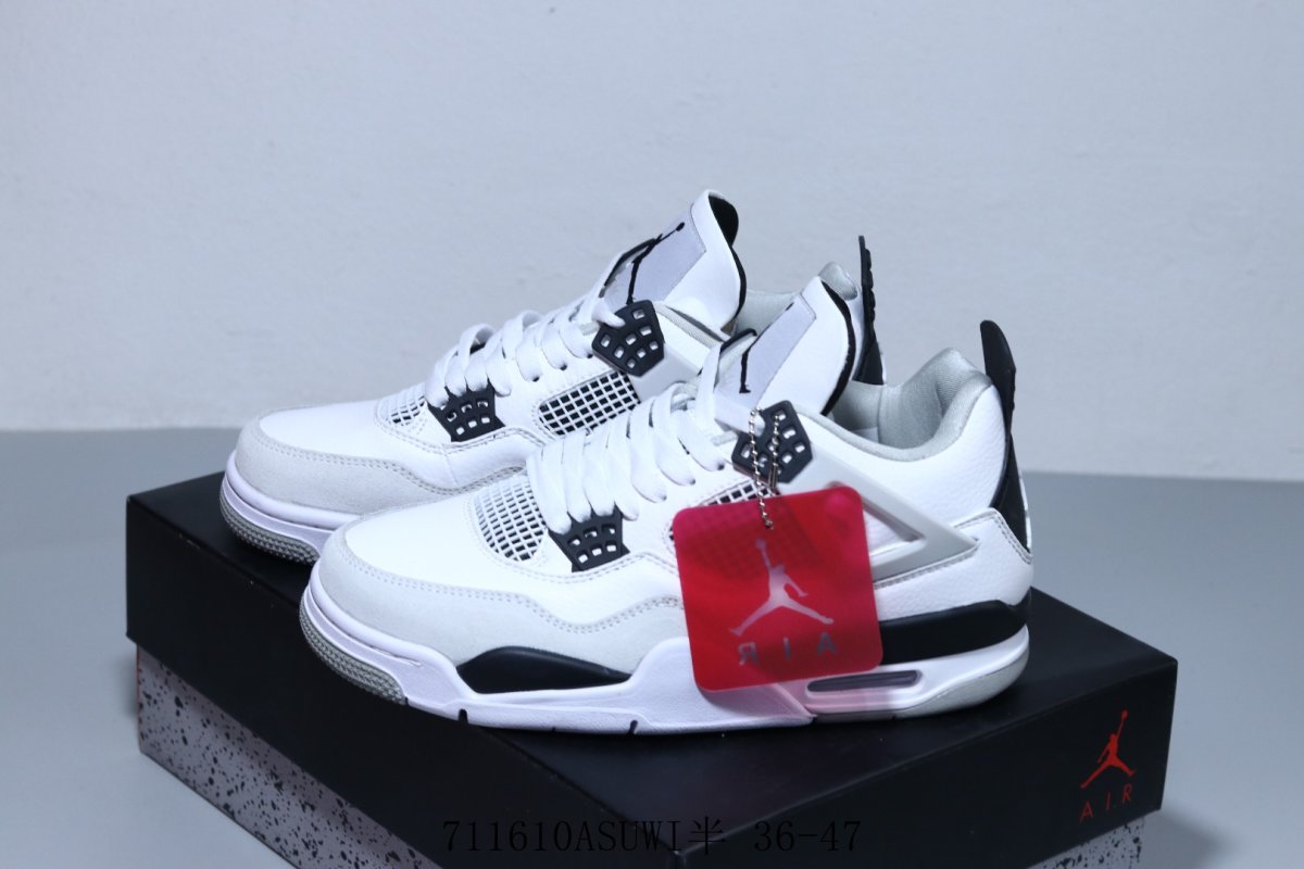 Air Jordan 4 Retro view