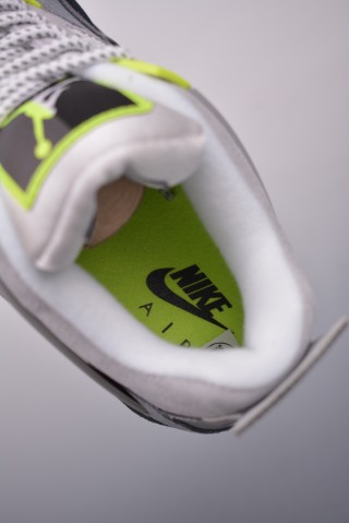 Air Jordan 4 Retro 'Grey / Green' view 9