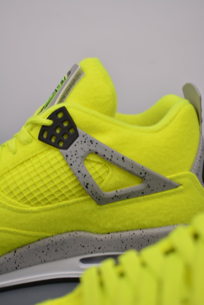 Air Jordan 4 Retro 'Green' view