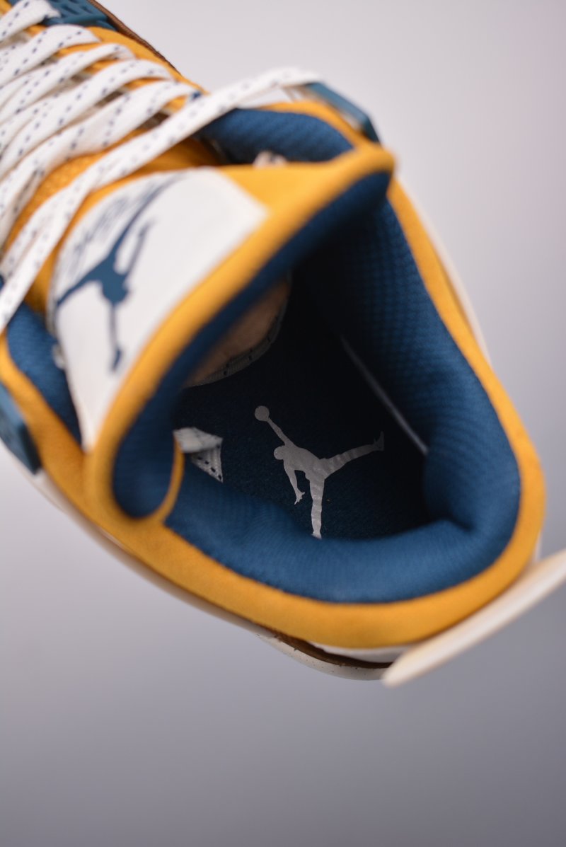 Air Jordan 4 Retro 'Cacao Wow' view