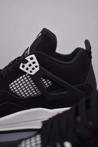 Air Jordan 4 Retro Low view 8
