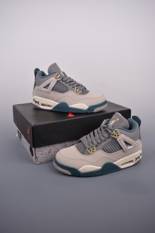 Air Jordan 4 Retro Low view 5