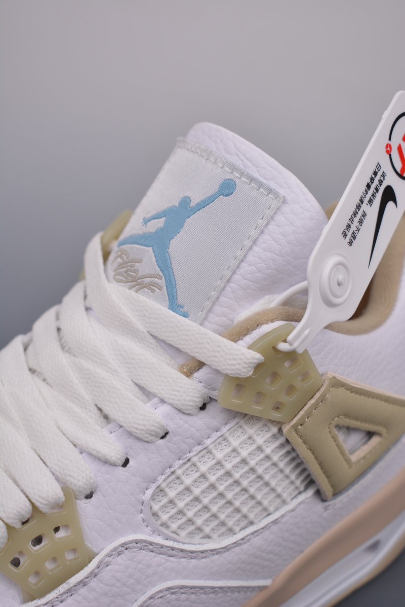 Air Jordan 4 Retro Low view