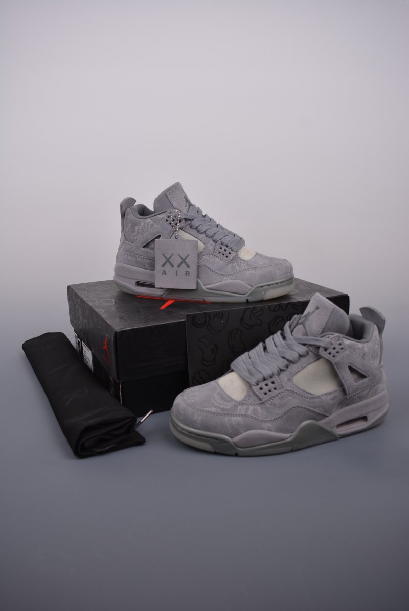 Air Jordan 4 Retro Low view
