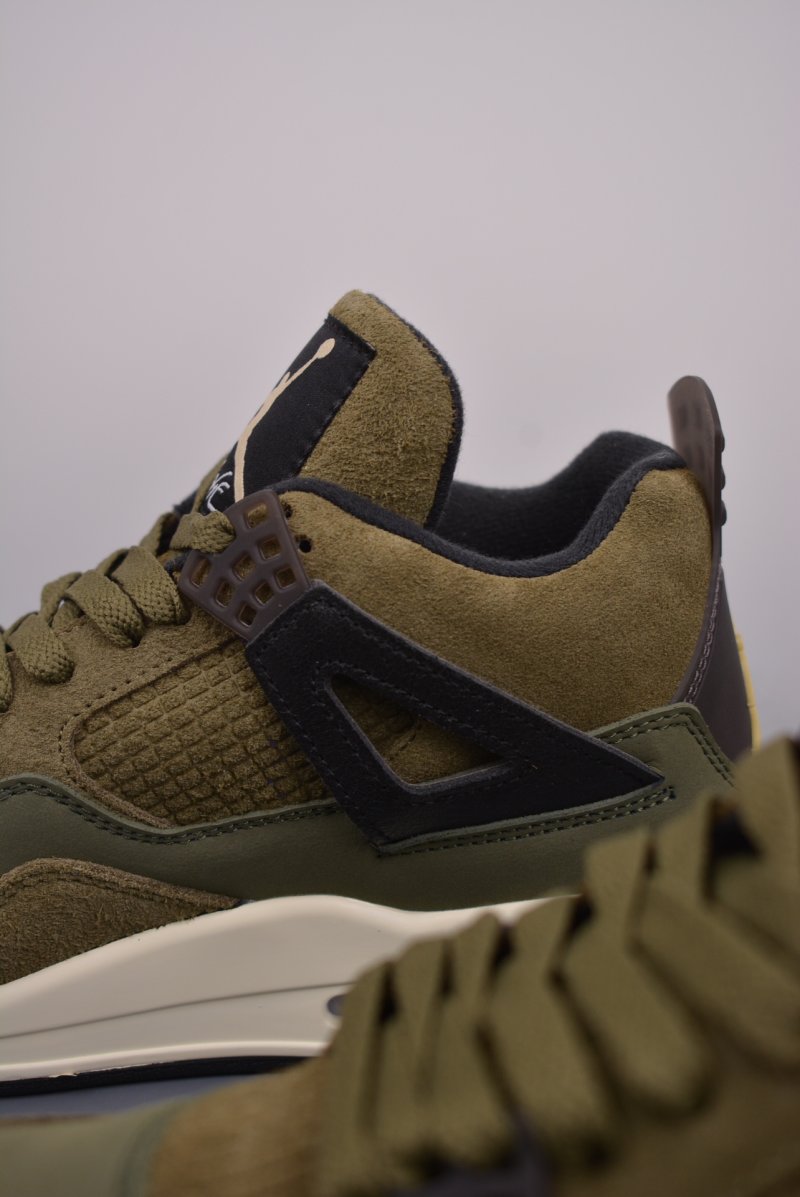 Air Jordan 4 Retro Low view