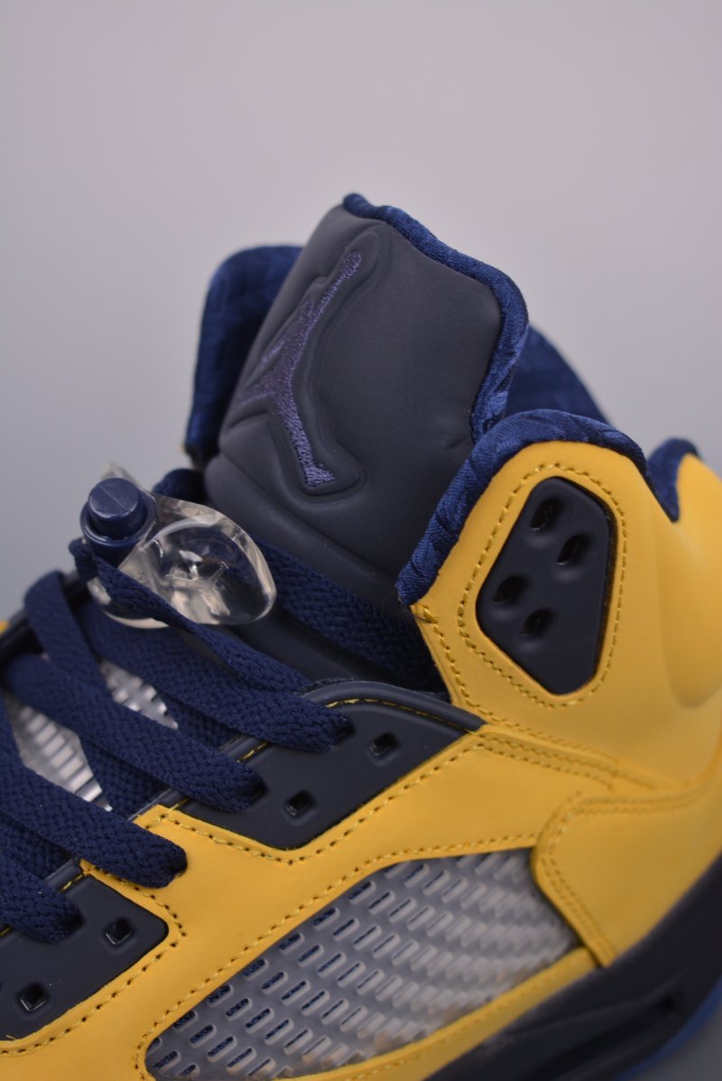 Air Jordan 5 Retro 'Michigan' view