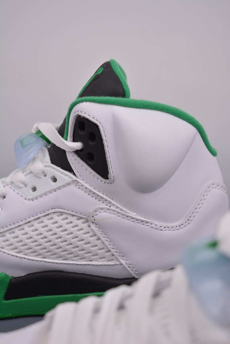 Air Jordan 5 Retro 'White / Green' view