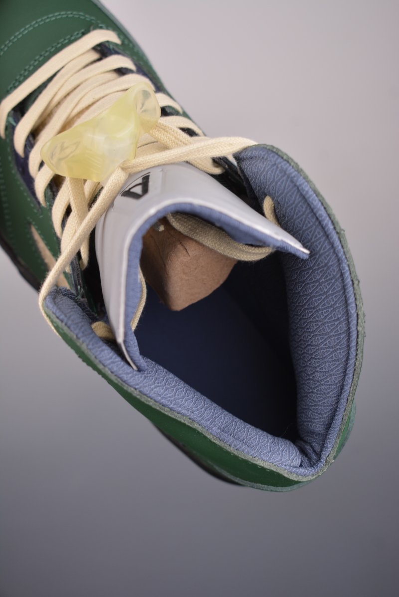 Air Jordan 5 Retro 'Celtics' view