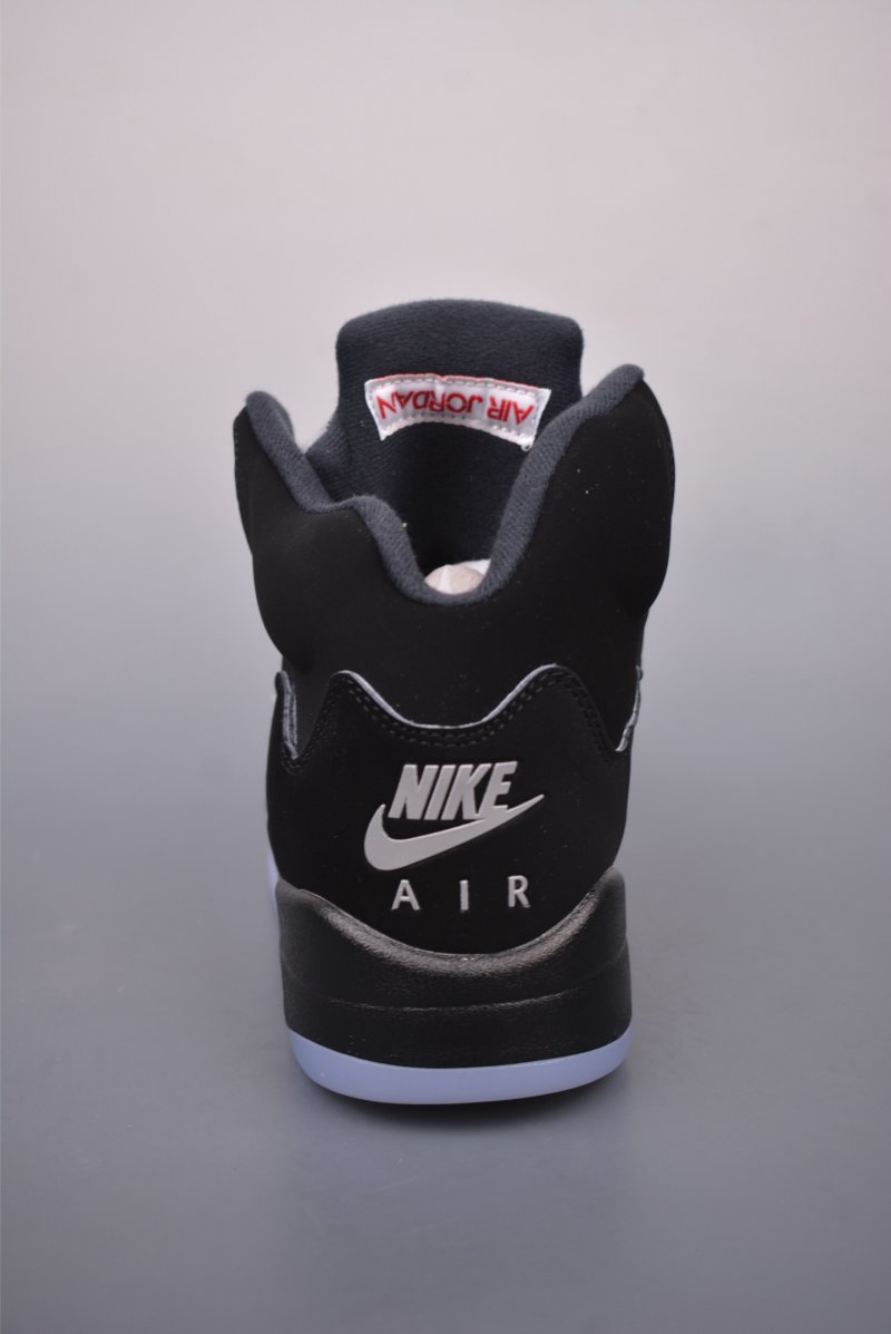 Air Jordan 5 Retro 'Black / Silver' view
