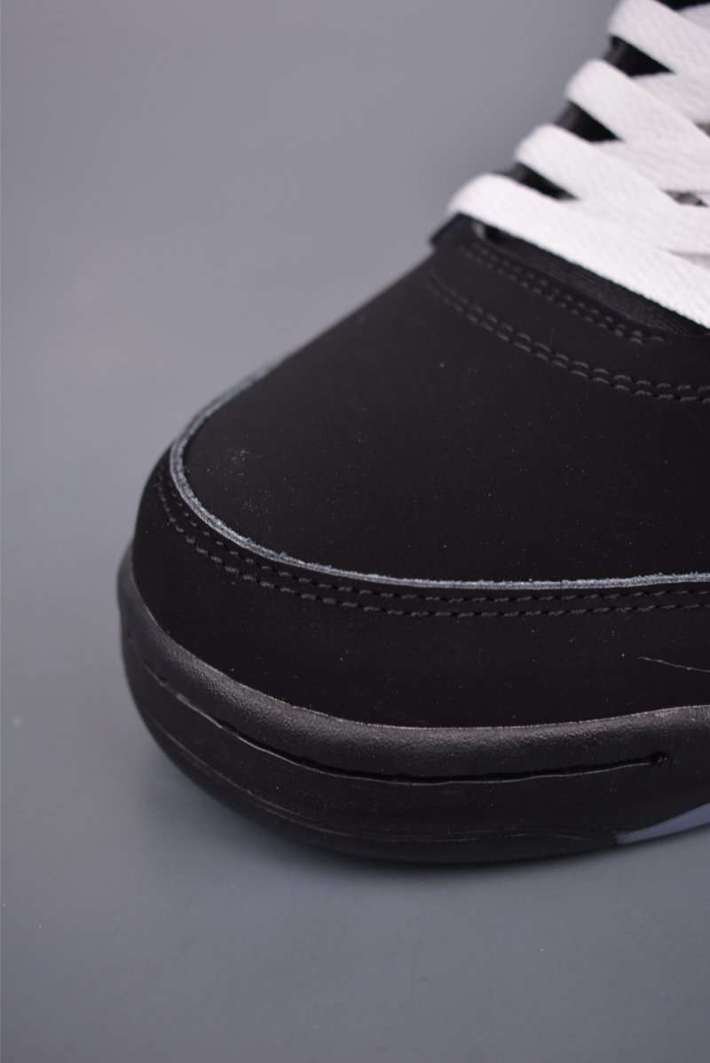 Air Jordan 5 Retro 'Black / Silver' view