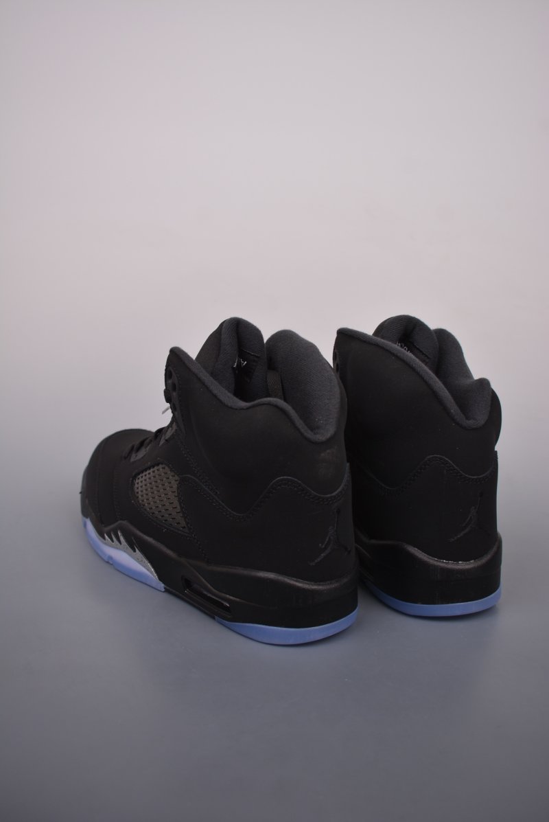 Air Jordan 5 Retro 'Black Cat' view