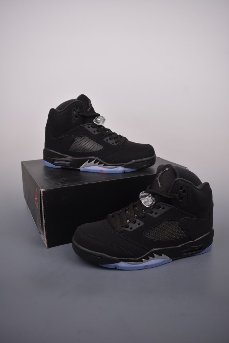 Air Jordan 5 Retro 'Black Cat' view