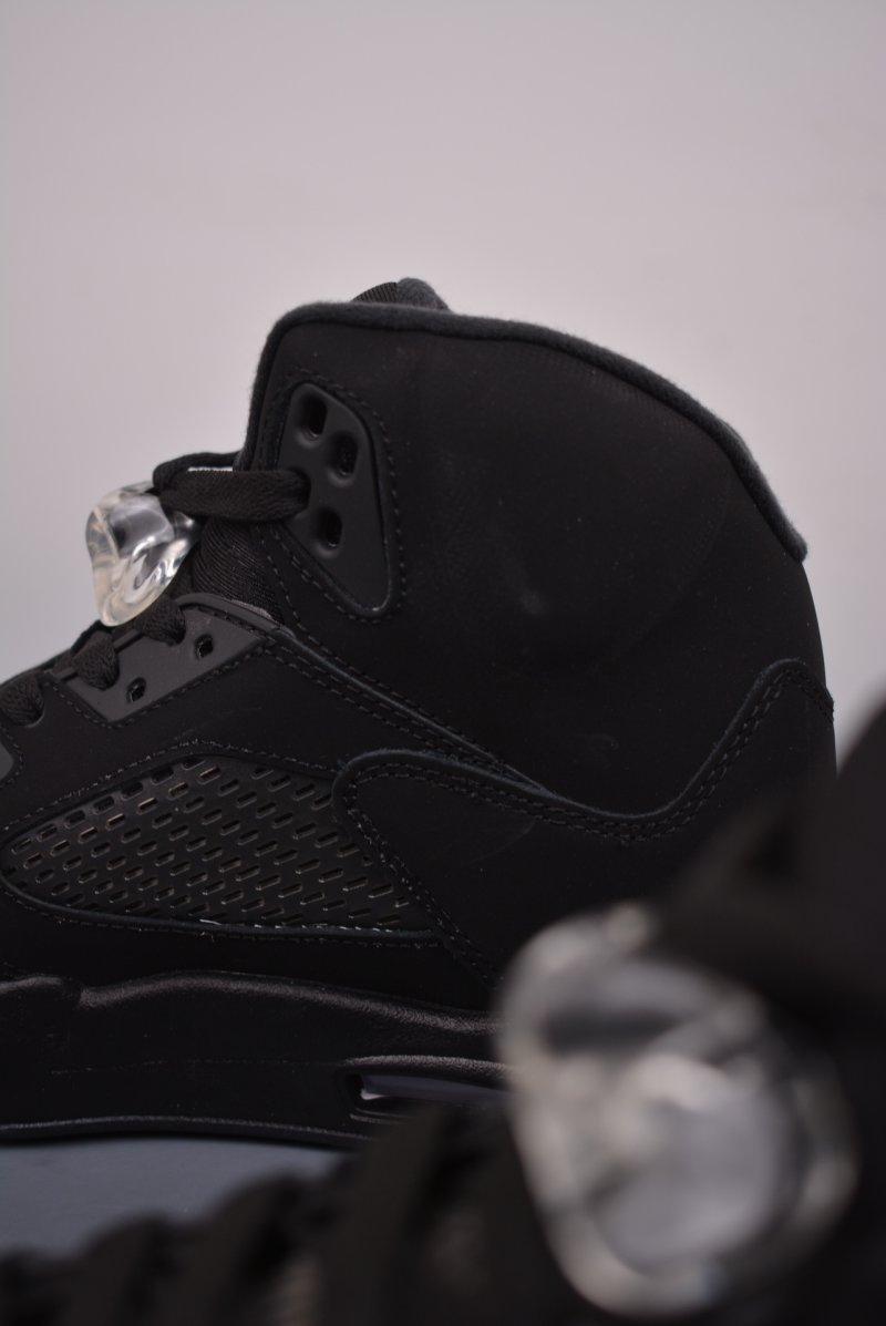 Air Jordan 5 Retro 'Black Cat' view