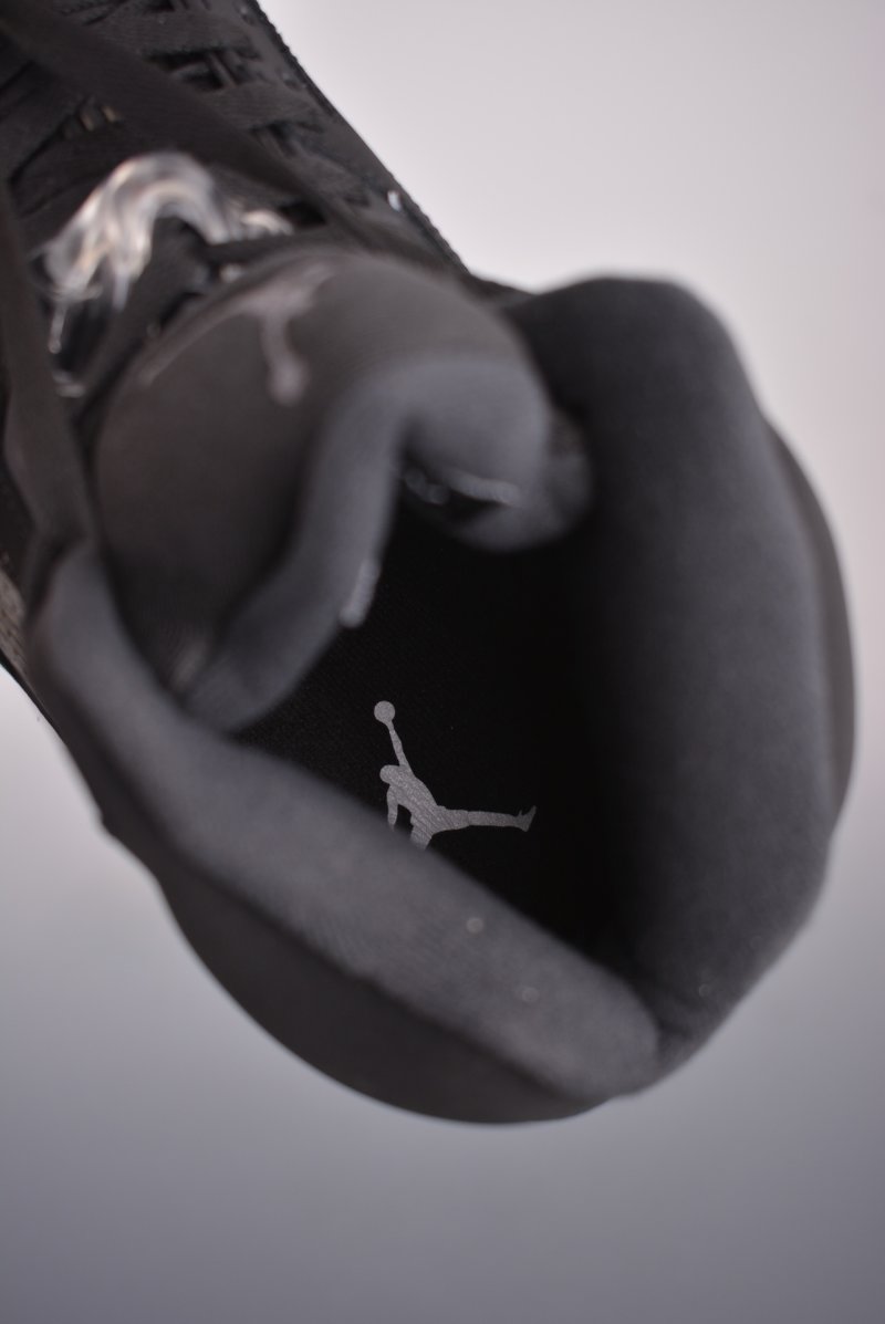 Air Jordan 5 Retro 'Black Cat' view