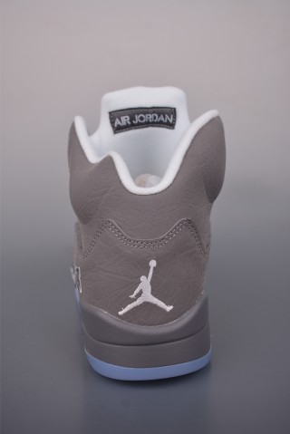 Air Jordan 5 Retro view 4