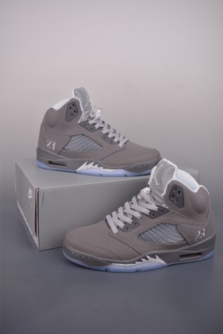 Air Jordan 5 Retro view 5