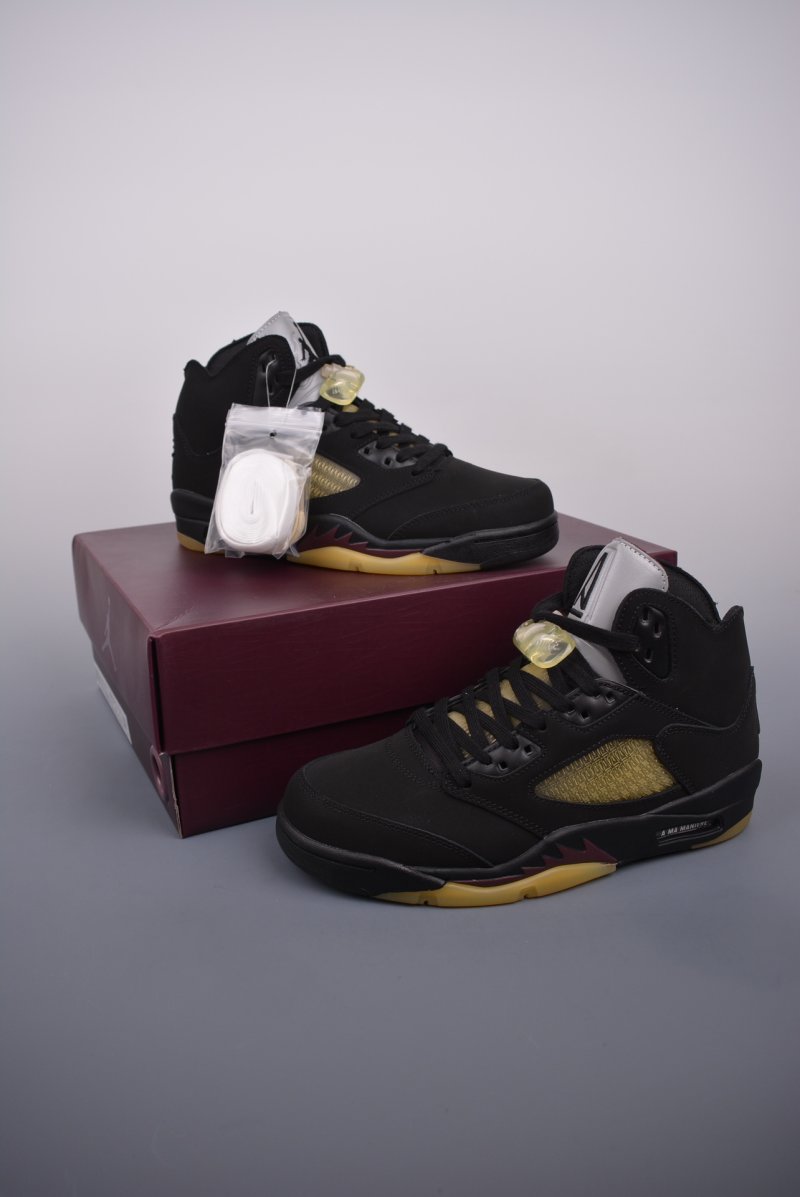 Air Jordan 5 Retro Gore-Tex 'Suede Black' view