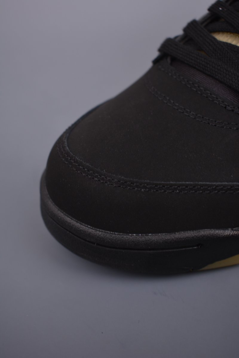 Air Jordan 5 Retro Gore-Tex 'Suede Black' view