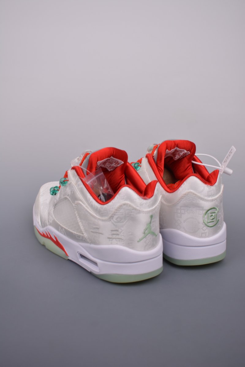 Air Jordan 5 Retro Low view