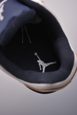 Air Jordan 5 Retro Low view 9