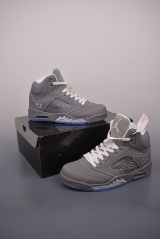 Air Jordan 5 Retro 'Lucky Wolf Grey' view 5