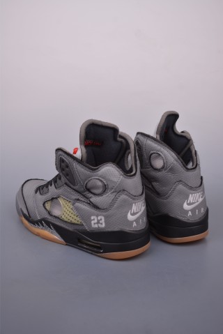 Off-White X Jordan Air Jordan 5 Retro 'Black' view 2