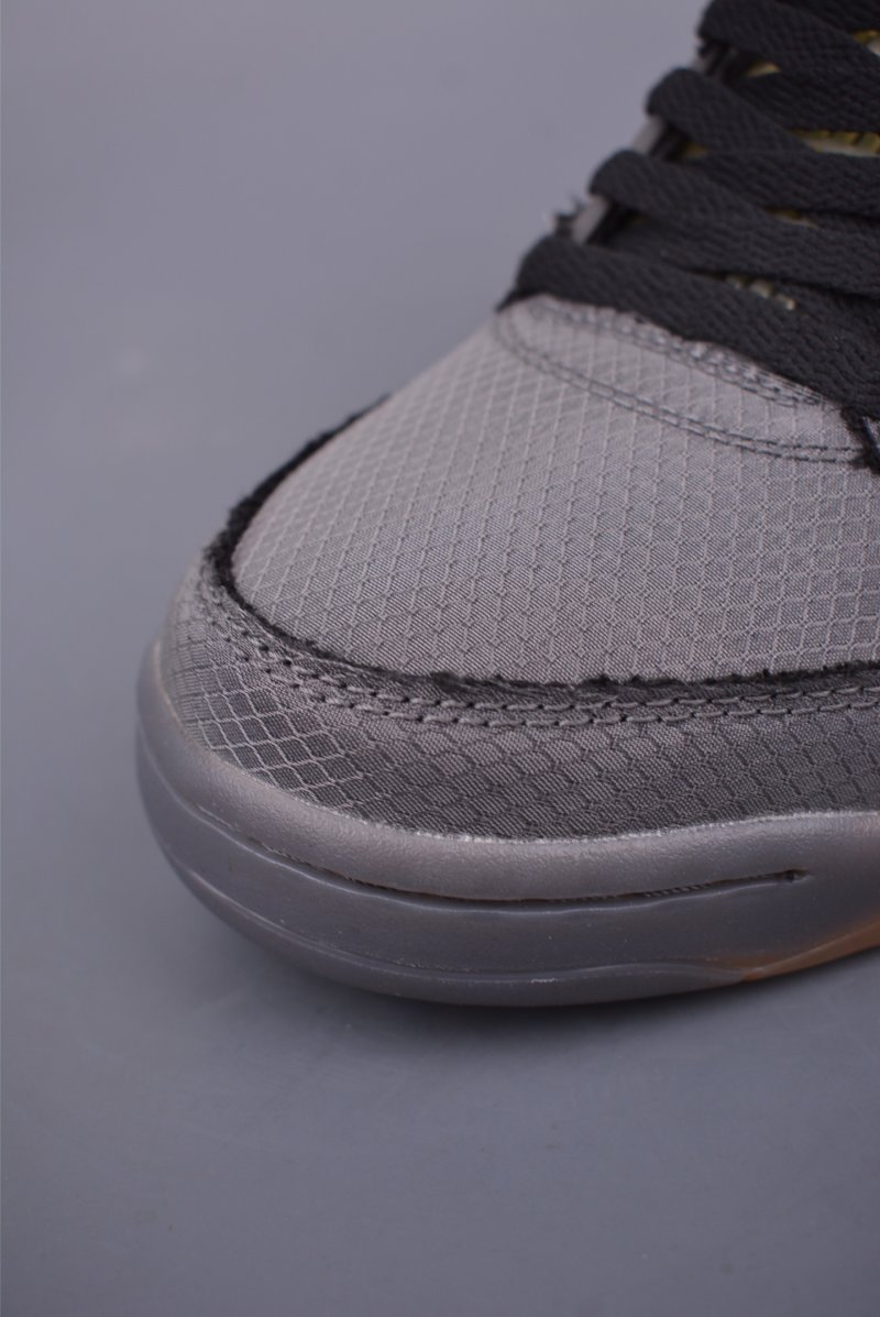 Off-White X Jordan Air Jordan 5 Retro 'Black' view