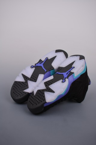 Air Jordan 6 Retro view 3