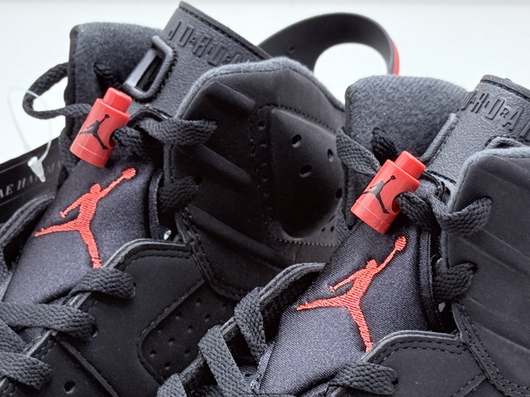 Air Jordan 6 Retro 'Toro Bravo' view